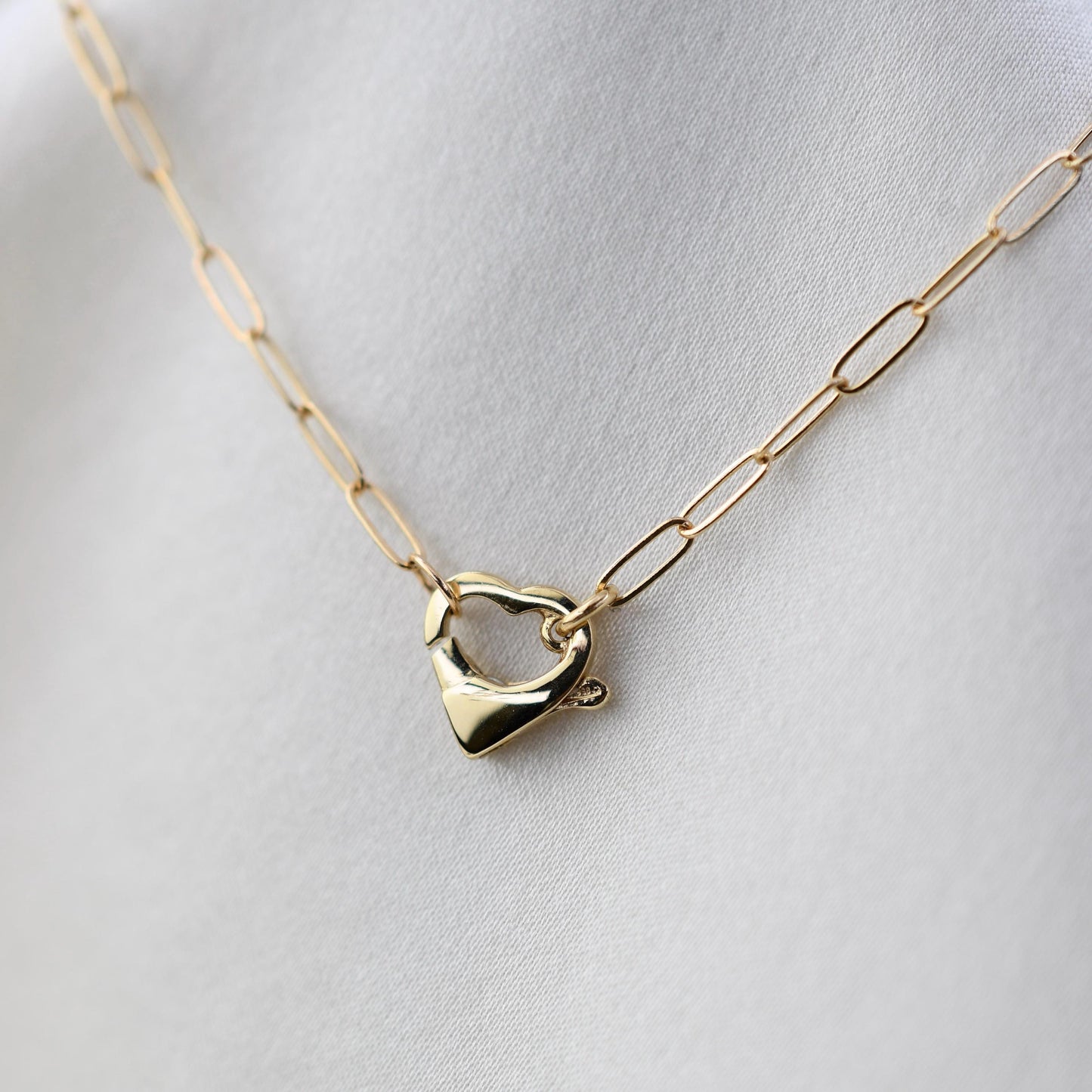 14K Gold Paperclip Bracelet with Heart Clasp